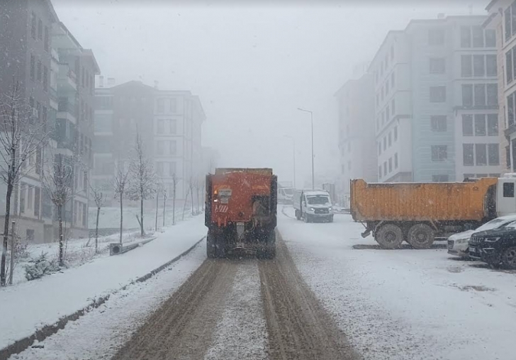 Bykehir Belediyesinden Youn Kar Mesaisi